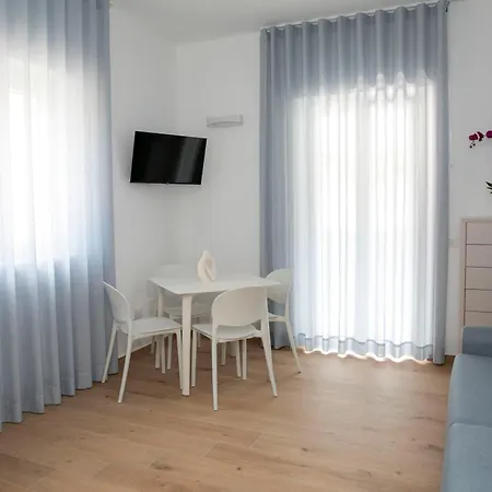 Via Santavenere شقة ماراتييا